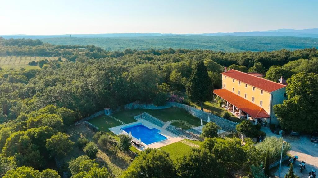 Villa Calussovo Ripenda Kras Ngoại thất bức ảnh