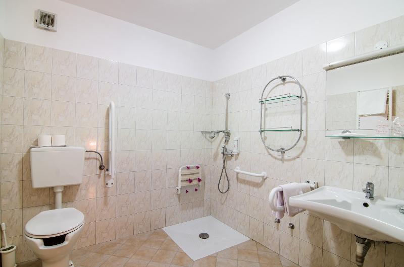 Villa Calussovo Ripenda Kras Ngoại thất bức ảnh